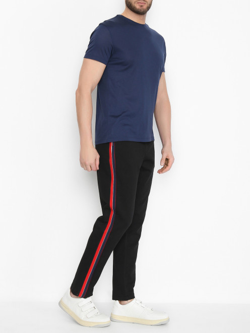 Трикотажные брюки из хлопка с контрастной отделкой Moncler - МодельОбщийВид