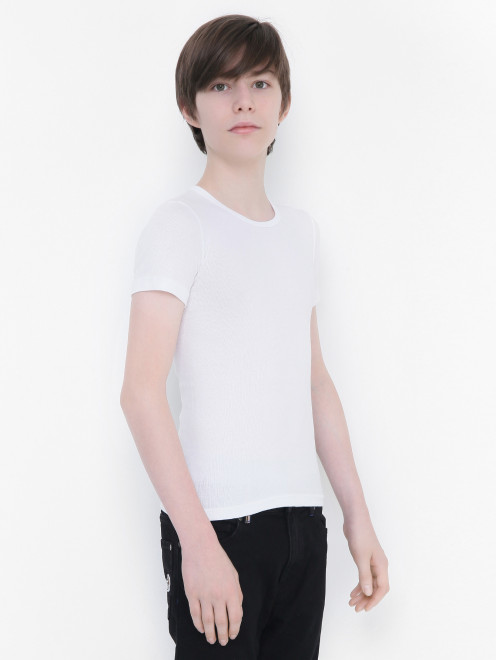 Хлопковая однотонная футболка Sanetta - МодельВерхНиз